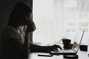 lady online